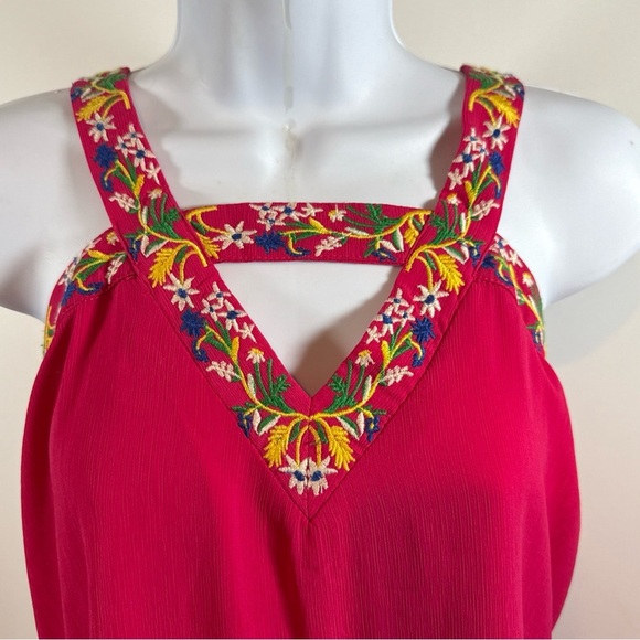 Entro Red Embroidered Strappy Lined Women's Tank Top Size Large - Picture 2 of 7